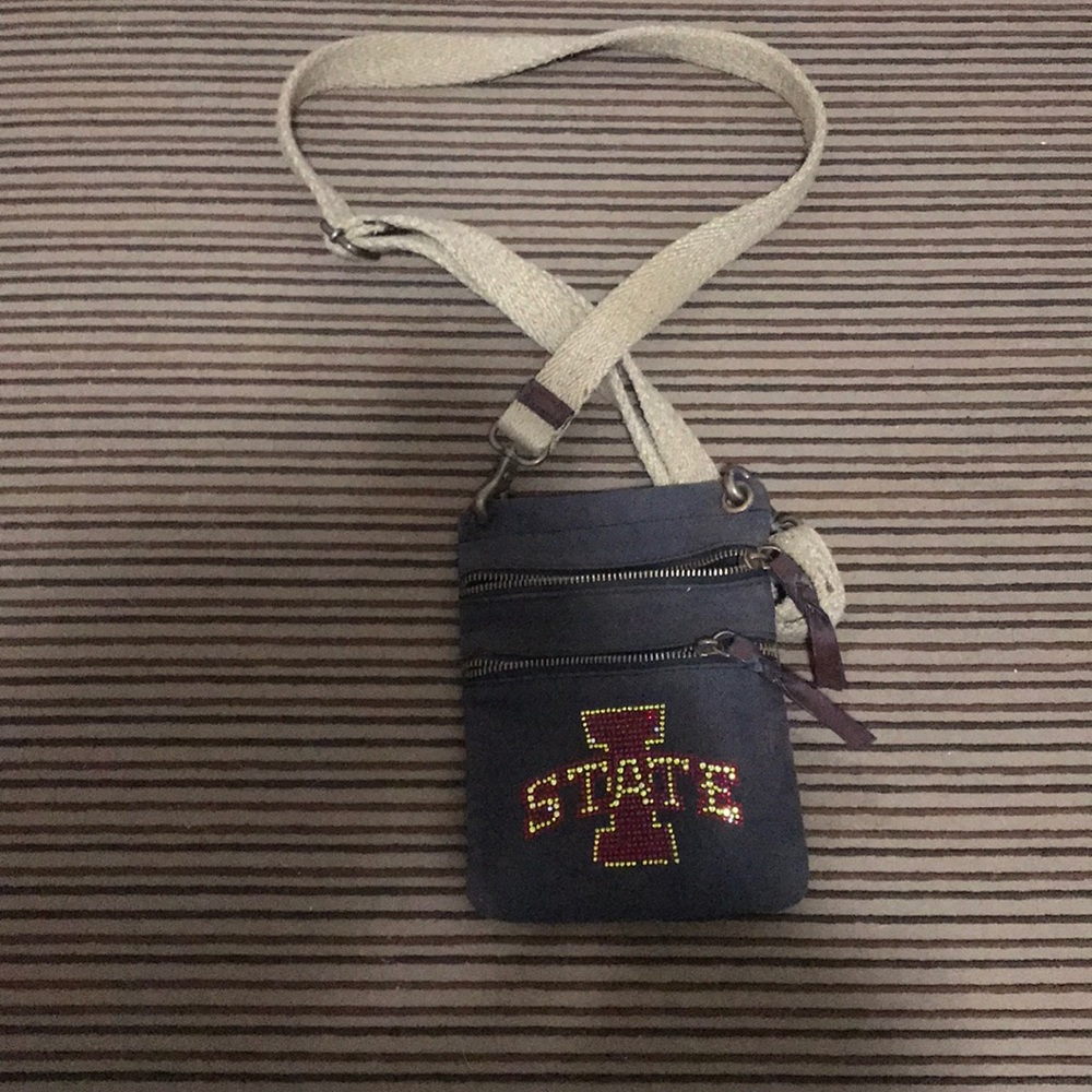 Cross body purse